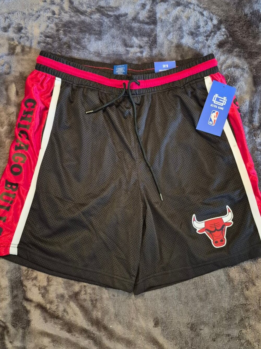 Ultra Game NBA Chicago Bulls Classic Basketball Shorts Black Red Size L